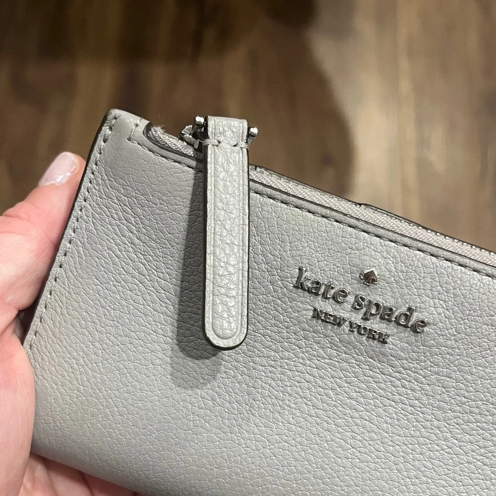 Kate Spade New York Jackson Small Slim Bifold Gray Leather Wallet